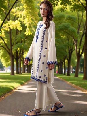 Women Ethnic Motifs Embroidered Regular Thread Work Chanderi Silk Kurta with Trousers 3