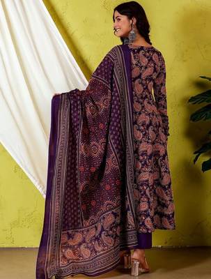 Women Paisley Printed Empire Kurta with Trousers & With Dupatta 4