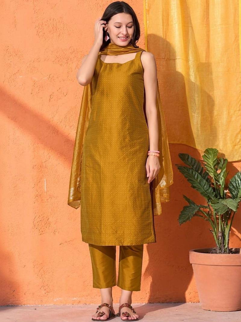Women Ethnic Motifs Regular Kurta with Trousers & With Dupatta