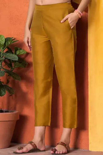 Women Ethnic Motifs Regular Kurta with Trousers & With Dupatta