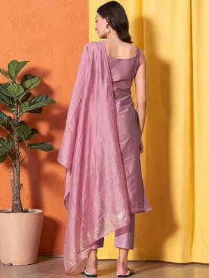 Women Regular Kurta with Trousers & With Dupatta 7
