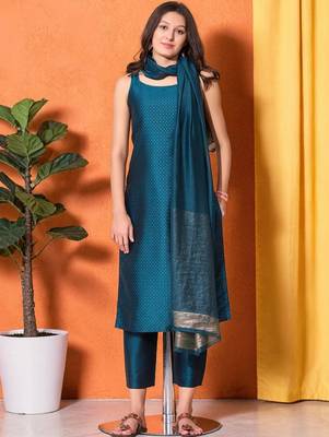 Women Ethnic Motifs Printed Regular Kurta with Trousers & With Dupatta 4