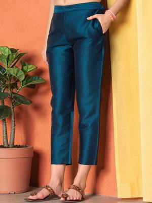 Women Ethnic Motifs Printed Regular Kurta with Trousers & With Dupatta 5