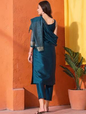 Women Ethnic Motifs Printed Regular Kurta with Trousers & With Dupatta 7