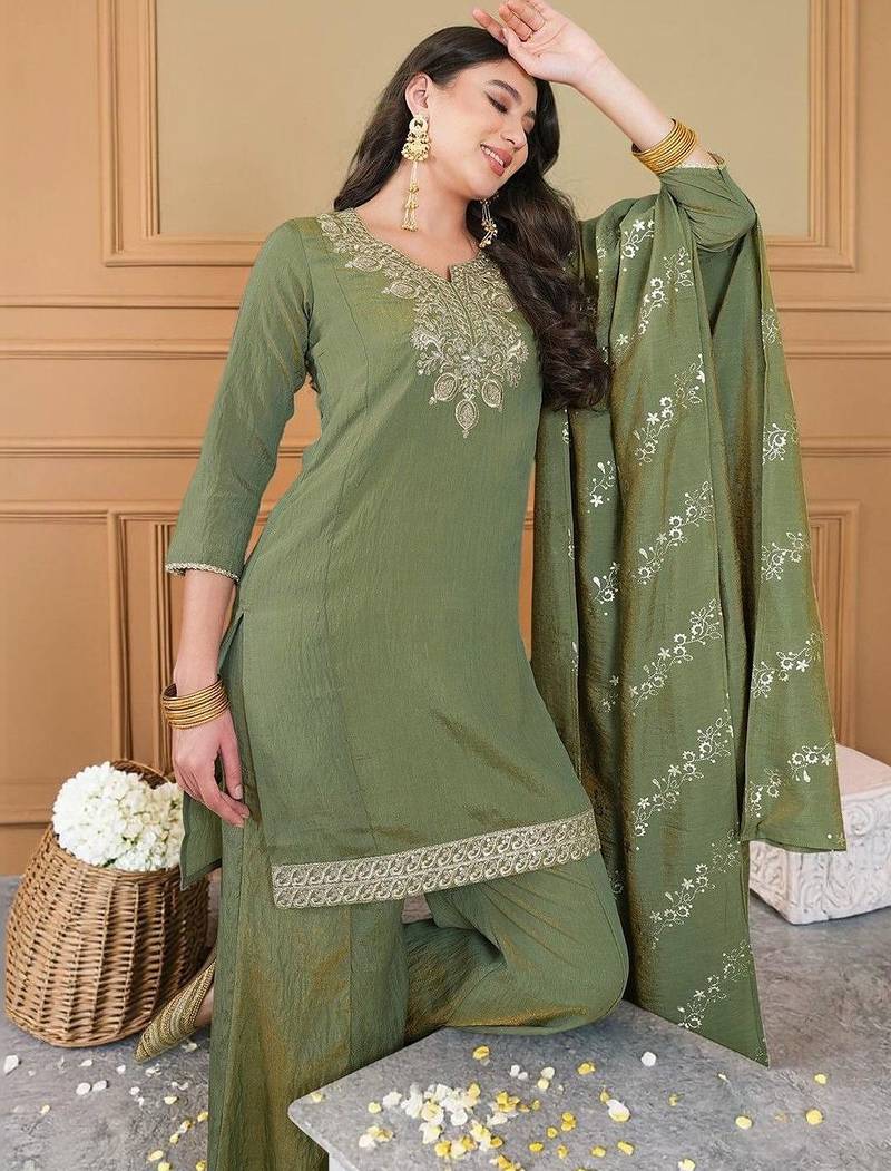 Women Ethnic Motifs Embroidered Regular Thread Work Kurta with Sharara & With Dupatta