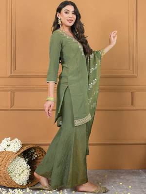 Women Ethnic Motifs Embroidered Regular Thread Work Kurta with Sharara & With Dupatta 7