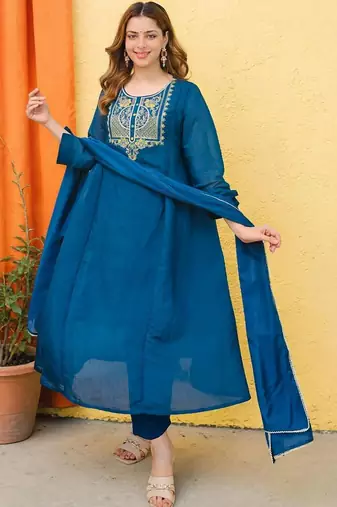 Women Ethnic Motifs Embroidered Angrakha Thread Work Chanderi Silk Kurta with Trousers & With Dupatta