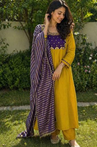 Women Ethnic Motifs Embroidered Empire Sequinned Kurta with Trousers & With Dupatta