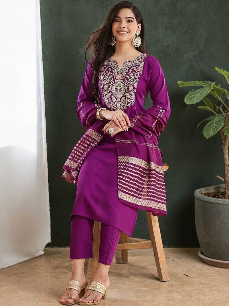 Women Ethnic Motifs Embroidered Regular Thread Work Kurta with Trousers & With Dupatta
