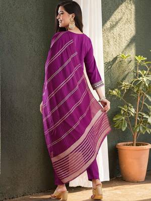Women Ethnic Motifs Embroidered Regular Thread Work Kurta with Trousers & With Dupatta 4
