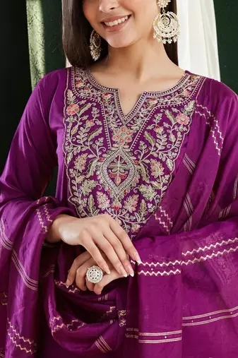 Women Ethnic Motifs Embroidered Regular Thread Work Kurta with Trousers & With Dupatta