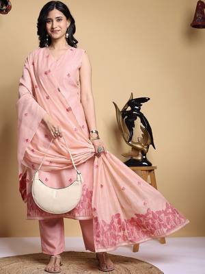 Women Ethnic Motifs Printed Regular Kurta with Trousers & With Dupatta 1
