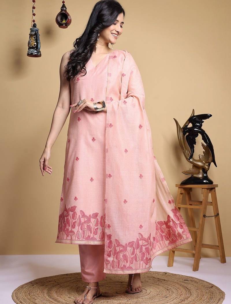 Women Ethnic Motifs Printed Regular Kurta with Trousers & With Dupatta