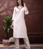 Women Ethnic Motifs Embroidered Thread Work Kurta With Trousers