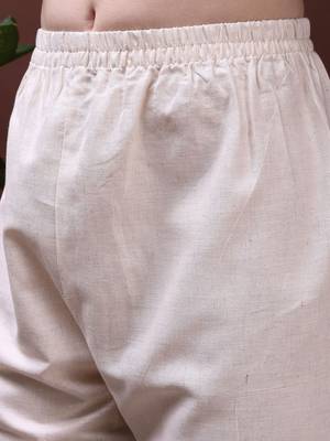 Women Ethnic Motifs Embroidered Thread Work Kurta With Trousers 4