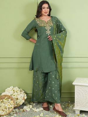 Women Ethnic Motifs Embroidered Regular Thread Work Kurta with Palazzos & With Dupatta 1