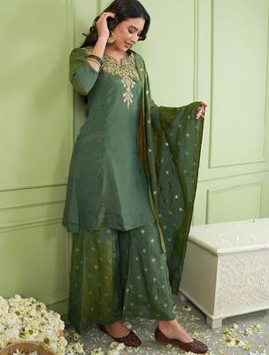 Women Ethnic Motifs Embroidered Regular Thread Work Kurta with Palazzos & With Dupatta 2