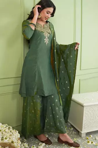 Women Ethnic Motifs Embroidered Regular Thread Work Kurta with Palazzos & With Dupatta