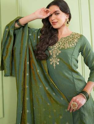 Women Ethnic Motifs Embroidered Regular Thread Work Kurta with Palazzos & With Dupatta 3
