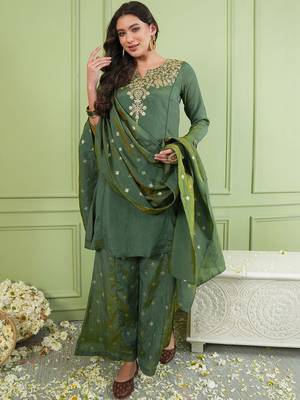 Women Ethnic Motifs Embroidered Regular Thread Work Kurta with Palazzos & With Dupatta 5