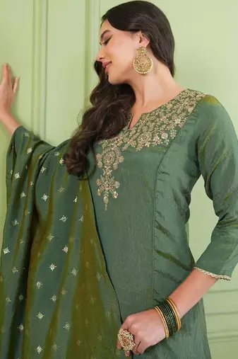 Women Ethnic Motifs Embroidered Regular Thread Work Kurta with Palazzos & With Dupatta