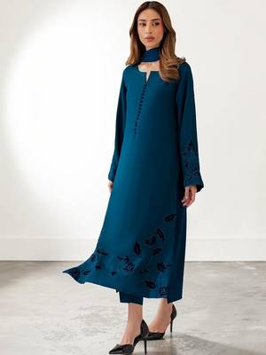 Women Floral Embroidered Regular Patchwork Chanderi Silk Kurta with Trousers & With Dupatta 7