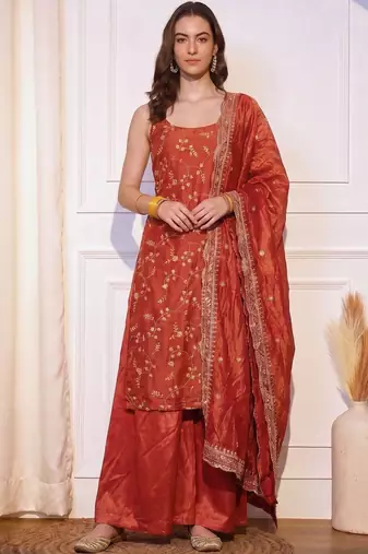 Women Floral Embroidered Regular Sequinned Kurta with Palazzos & With Dupatta