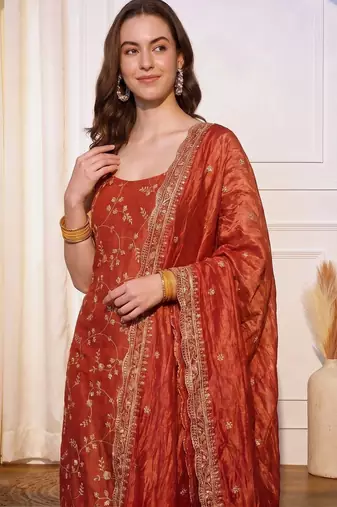 Women Floral Embroidered Regular Sequinned Kurta with Palazzos & With Dupatta