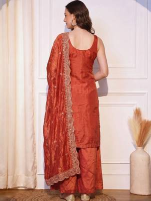 Women Floral Embroidered Regular Sequinned Kurta with Palazzos & With Dupatta 7