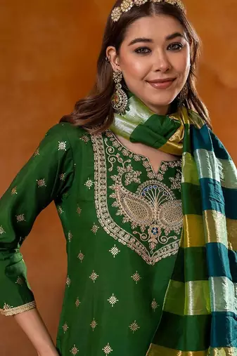 Women Ethnic Motifs Embroidered Regular Kurta with Patiala & With Dupatta