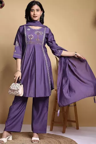 Women Floral Embroidered Pleated Thread Work Kurta with Palazzos & With Dupatta