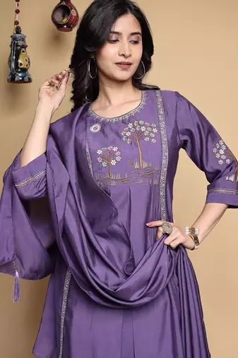 Women Floral Embroidered Pleated Thread Work Kurta with Palazzos & With Dupatta