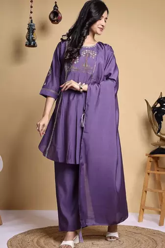 Women Floral Embroidered Pleated Thread Work Kurta with Palazzos & With Dupatta