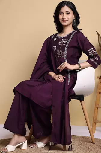 Women Floral Embroidered Pleated Thread Work Kurta with Palazzos & With Dupatta