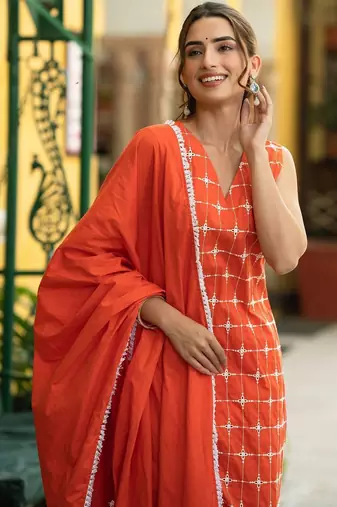 Women Ethnic Motifs Embroidered Regular Thread Work Pure Cotton Kurta with Trousers & With Dupatta