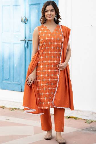 Women Ethnic Motifs Embroidered Regular Pure Cotton Kurta with Trousers & With Dupatta