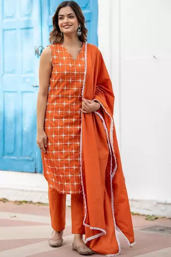 Women Ethnic Motifs Embroidered Regular Pure Cotton Kurta with Trousers & With Dupatta