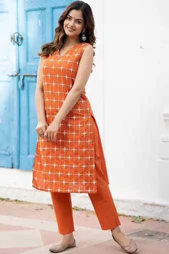 Women Ethnic Motifs Embroidered Regular Pure Cotton Kurta with Trousers & With Dupatta