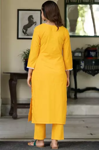 Women Ethnic Motifs Embroidered Regular Thread Work Pure Cotton Kurta with Trousers & With Dupatta