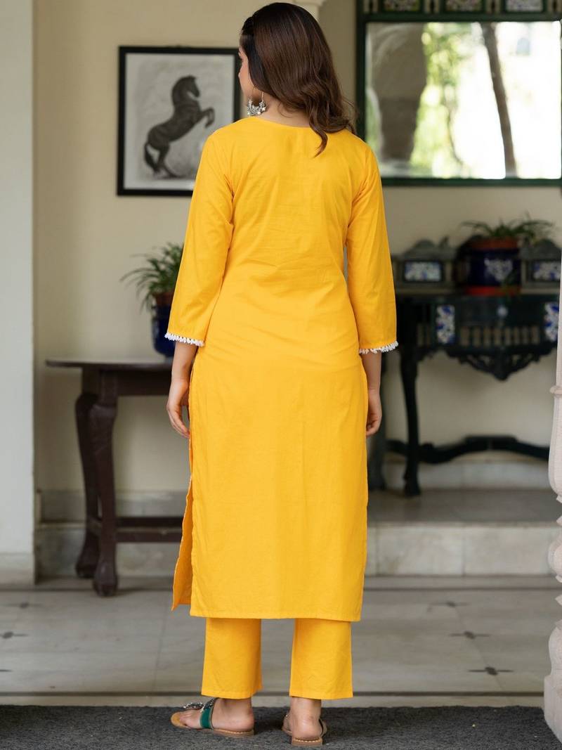 Women Ethnic Motifs Embroidered Regular Thread Work Pure Cotton Kurta with Trousers & With Dupatta