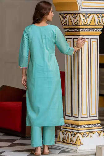 Women Ethnic Motifs Embroidered Regular Kurta with Trousers & With Dupatta