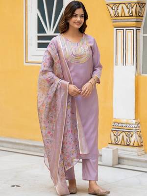 Women Ethnic Motifs Embroidered Regular Kurta with Trousers & With Dupatta 3