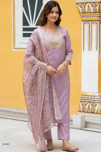 Women Ethnic Motifs Embroidered Regular Kurta with Trousers & With Dupatta