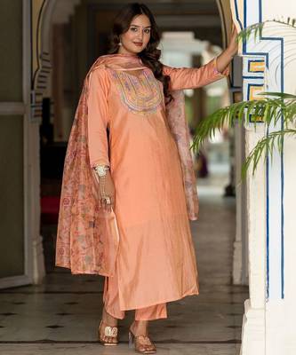 Women Ethnic Motifs Embroidered Regular Mirror Work Kurta with Trousers & With Dupatta 3
