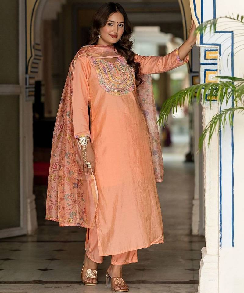 Women Ethnic Motifs Embroidered Regular Mirror Work Kurta with Trousers & With Dupatta