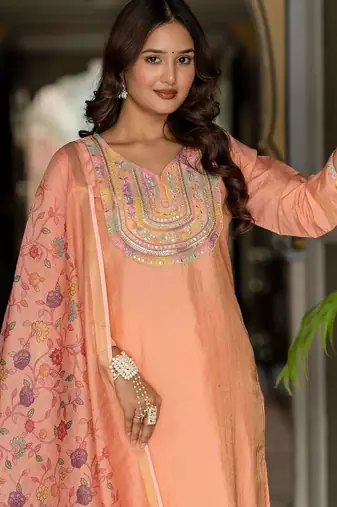 Women Ethnic Motifs Embroidered Regular Mirror Work Kurta with Trousers & With Dupatta