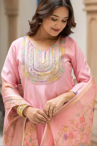 Women Ethnic Motifs Embroidered Regular Thread Work Kurta with Trousers & With Dupatta