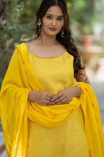 Women Printed Regular Kurta with Trousers & With Dupatta
