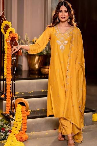 Women Ethnic Motifs Embroidered Regular Thread Work Chanderi Silk Kurta with Palazzos & With Dupatta