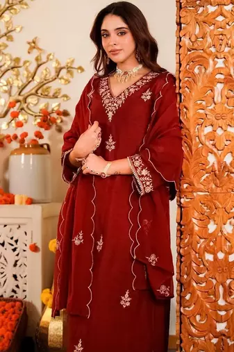 Women Ethnic Motifs Embroidered Regular Thread Work Chanderi Silk Kurta with Pyjamas & With Dupatta